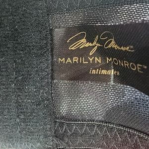 SOLD 2pc Preloved Bra Set